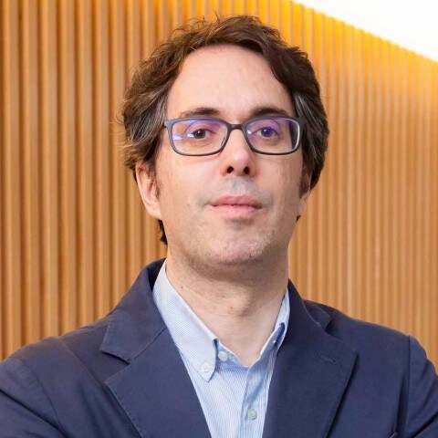 Dr. Jorge Solis