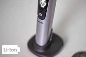 Unik Philips OneBlade Pro-teknologi: Lang batterilevetid