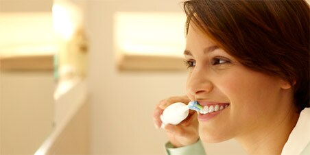 Tandsten: Renser du dine t&aelig;nder korrekt?