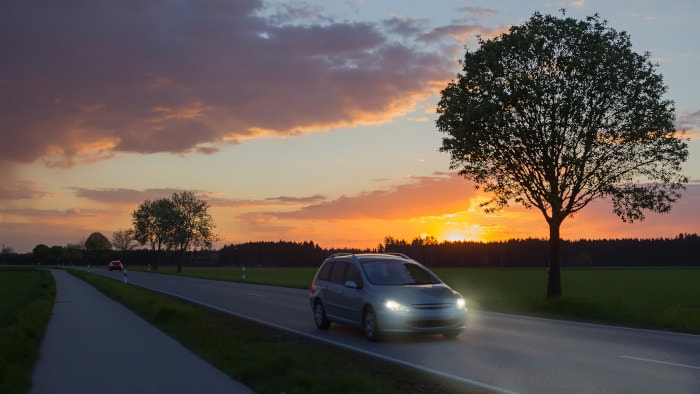 vej ved solnedgang